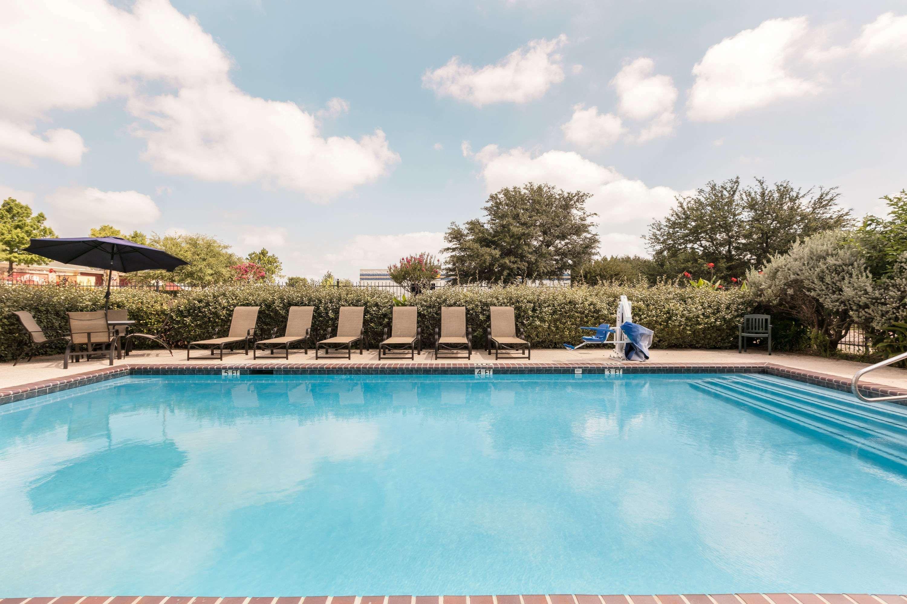 Super 8 By Wyndham Grapevine/Dfw Airport Northwest Ξενοδοχείο Εξωτερικό φωτογραφία
