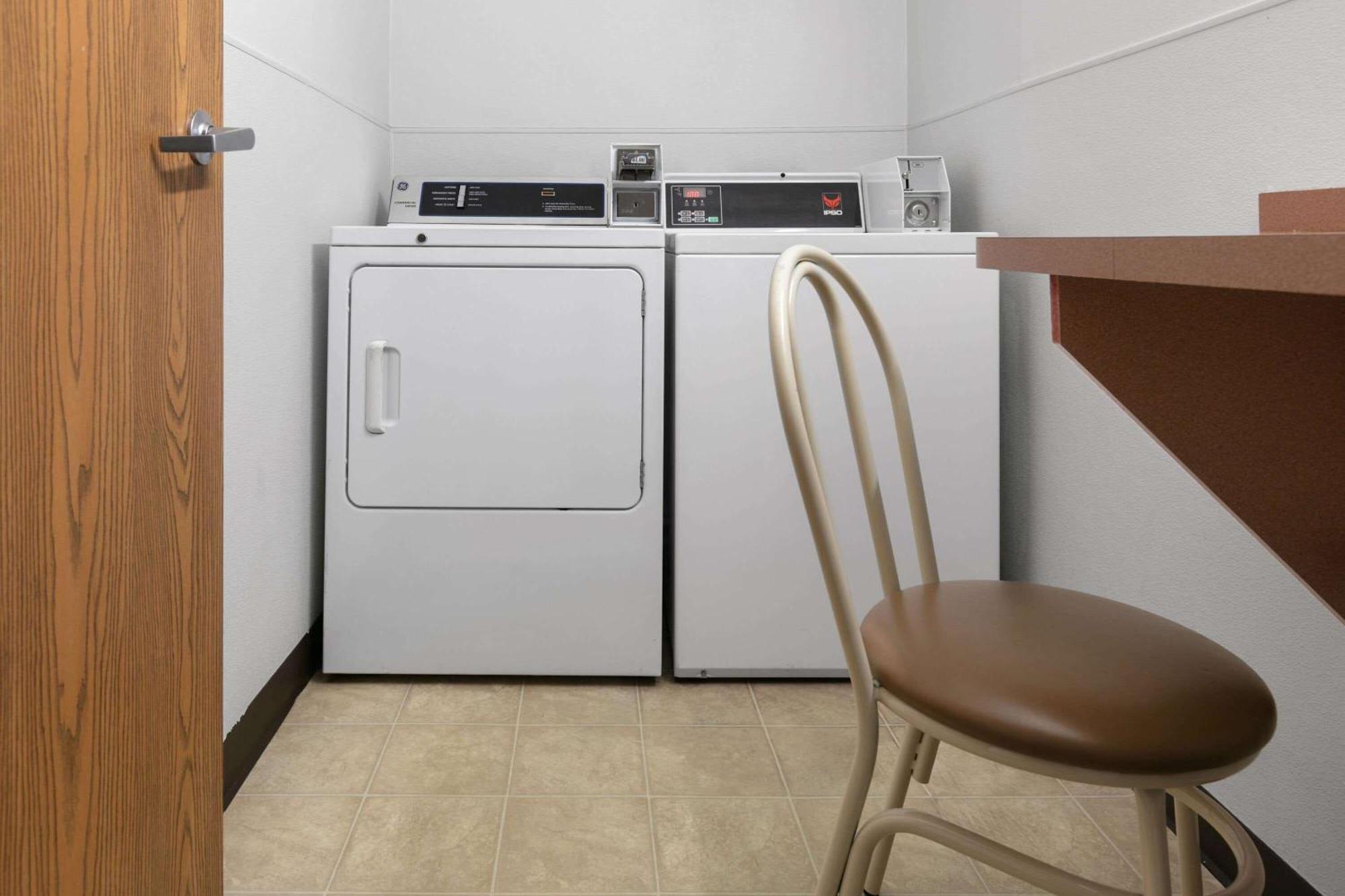 Super 8 By Wyndham Grapevine/Dfw Airport Northwest Ξενοδοχείο Εξωτερικό φωτογραφία