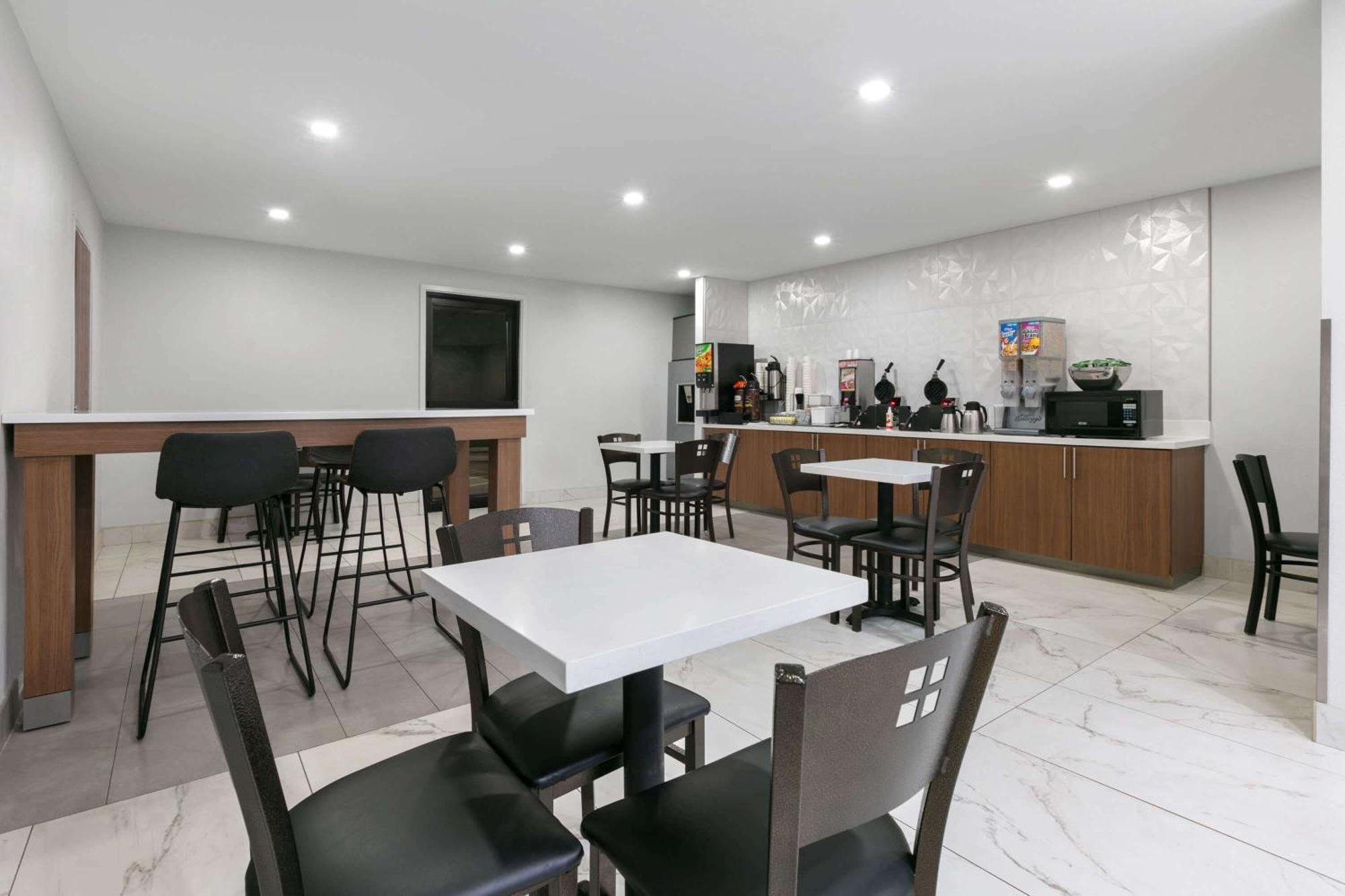 Super 8 By Wyndham Grapevine/Dfw Airport Northwest Ξενοδοχείο Εξωτερικό φωτογραφία