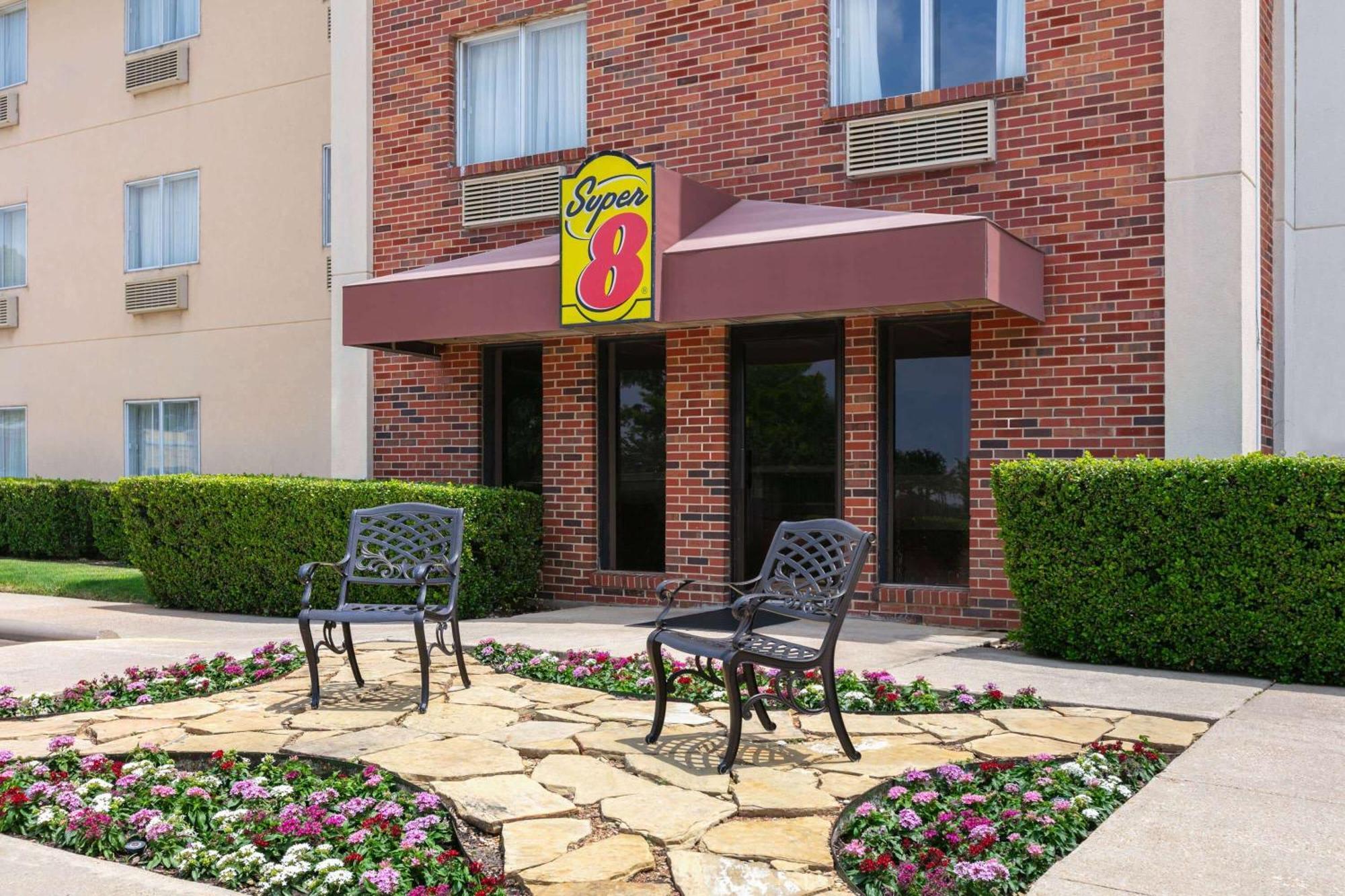 Super 8 By Wyndham Grapevine/Dfw Airport Northwest Ξενοδοχείο Εξωτερικό φωτογραφία